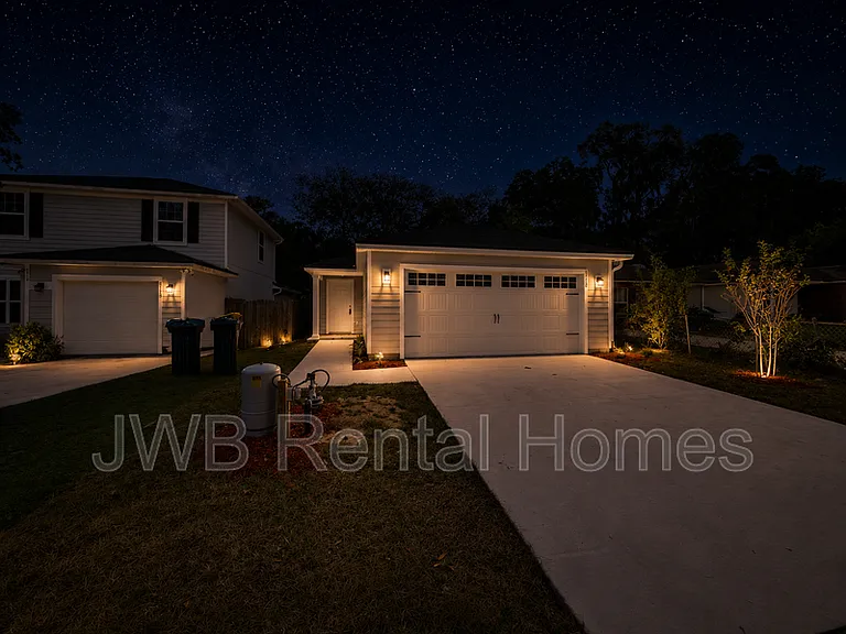 8719 Galveston Ave — Photo 11
