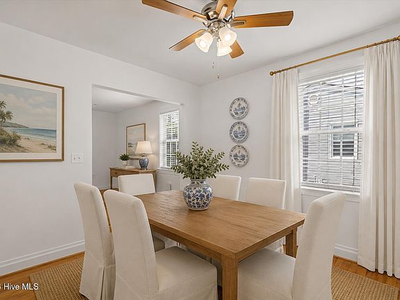 3rd image of 601 Park Avenue