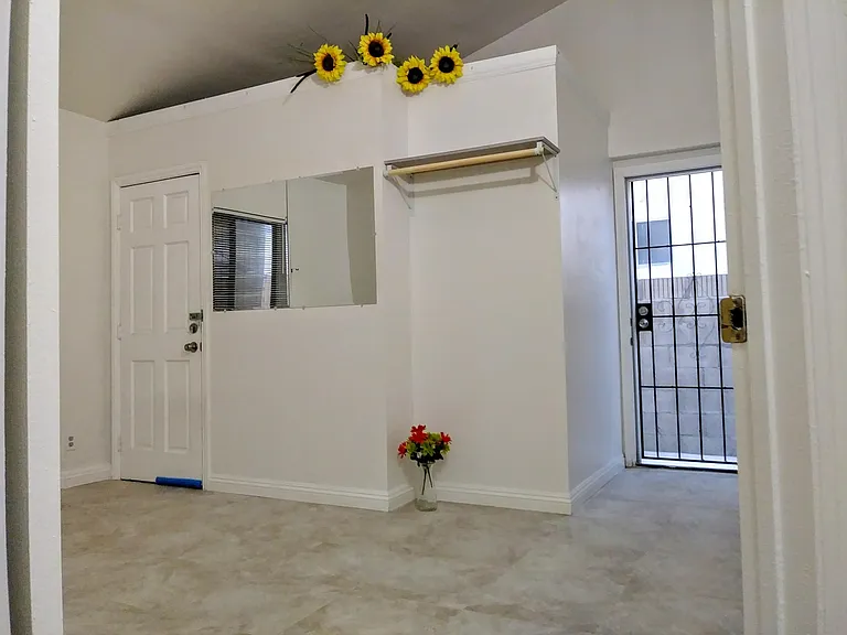 14841 Hunter Ln — Photo 5