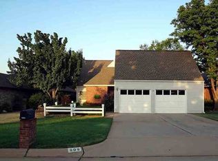 909 S Greystone St, Stillwater, OK 74074