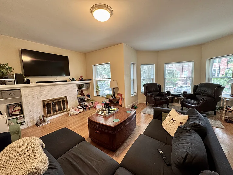 3434 N Bell Ave #1N — Photo 2