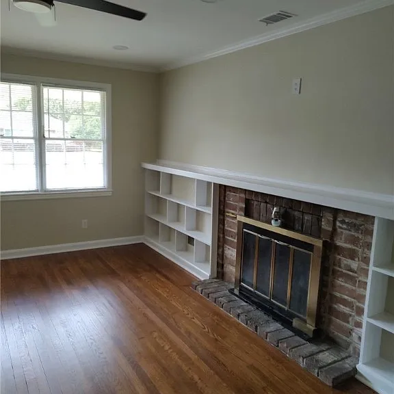 132 Andover Dr — Photo 2