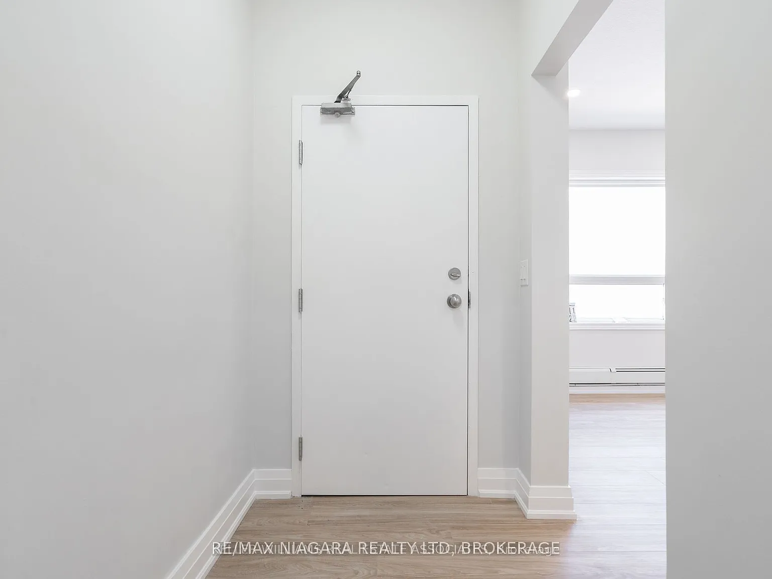 2 bed, $1,800 — Photo 4