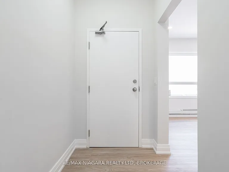 237 Church St N #1 — Photo 4