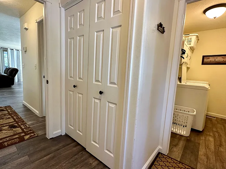12 River Falls Dr — Photo 32