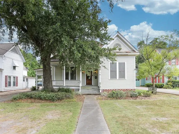 311 Clara St, Jennings, LA 70546