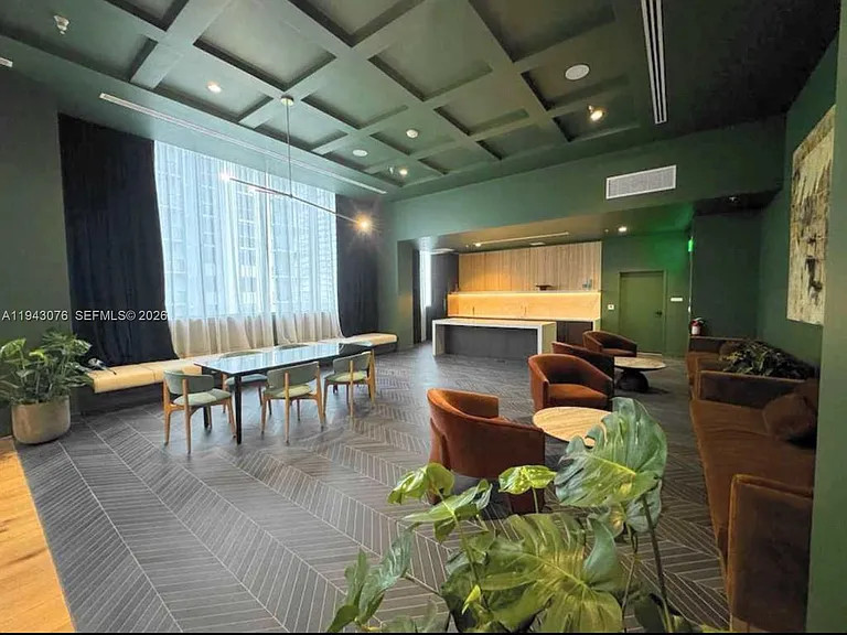 601 N Miami Ave #901 — Photo 3