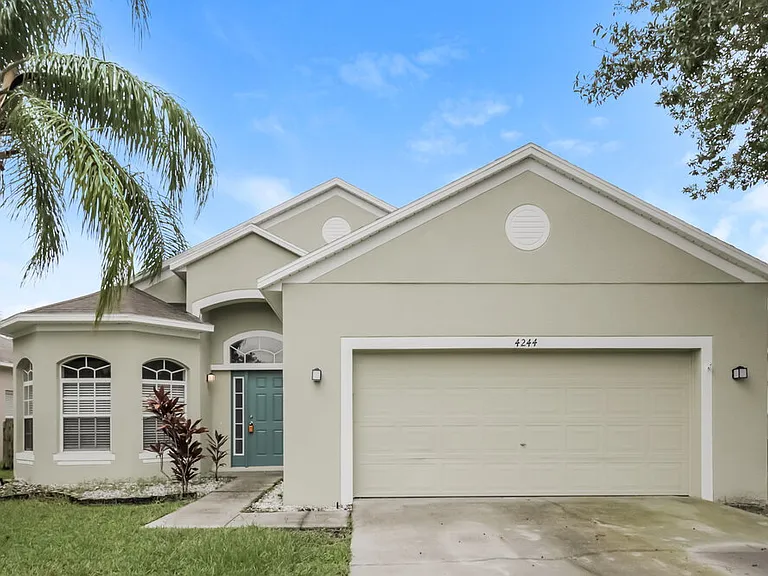 4244 Waterside Pointe Cir — Photo 1