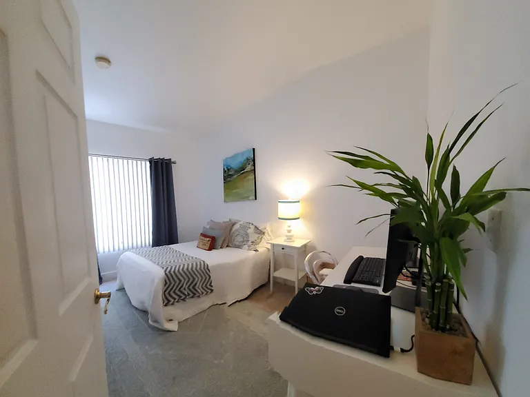 1546 Amherst Ave #103 — Photo 15