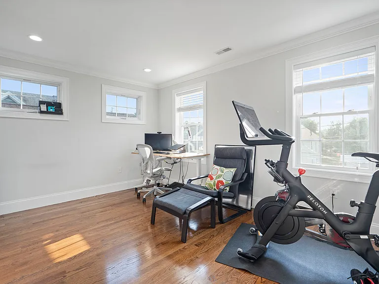 12 Cedar St #2 — Photo 18