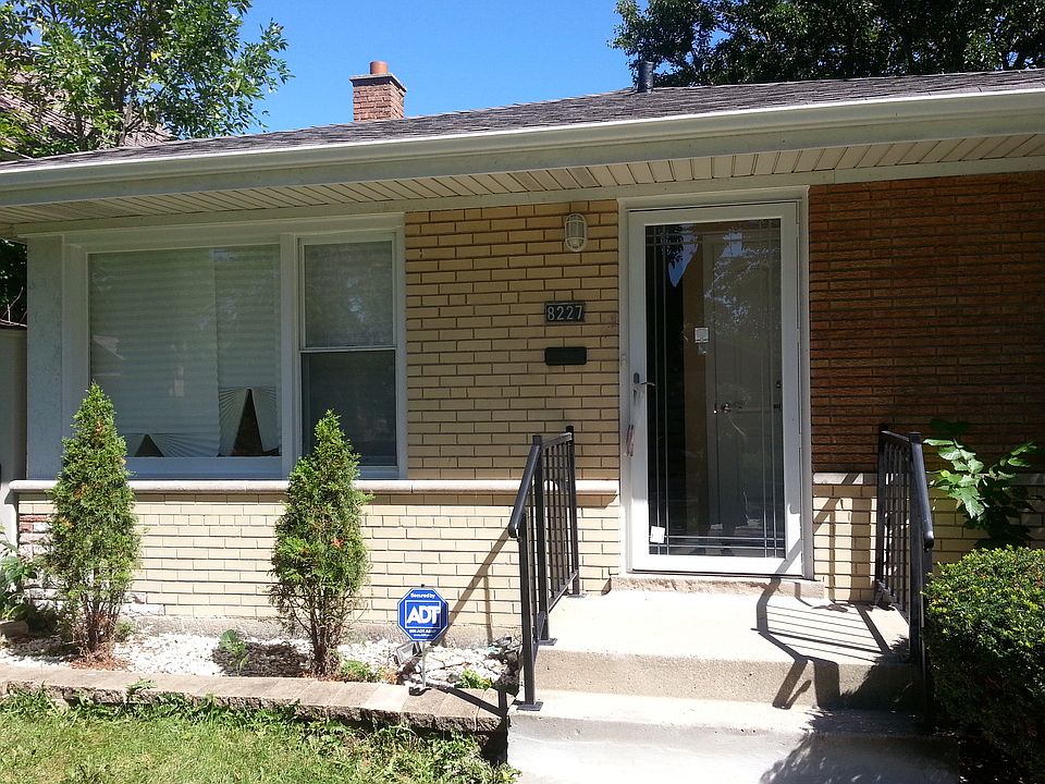 1st image of 8227 S La Salle St