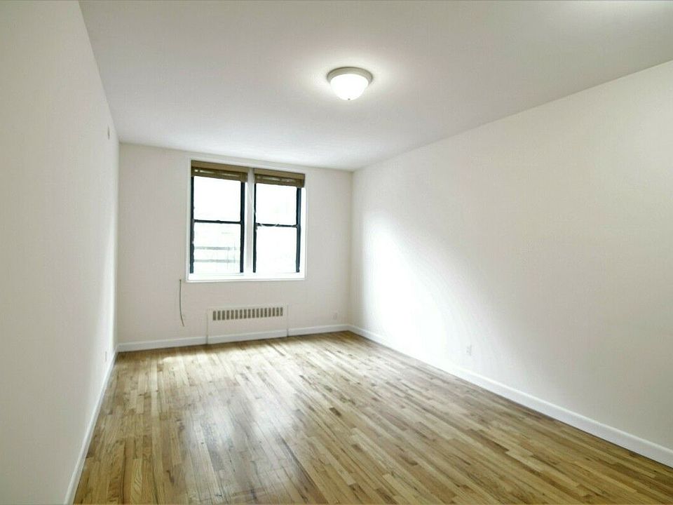 2nd image of 313 E 5th St #3A