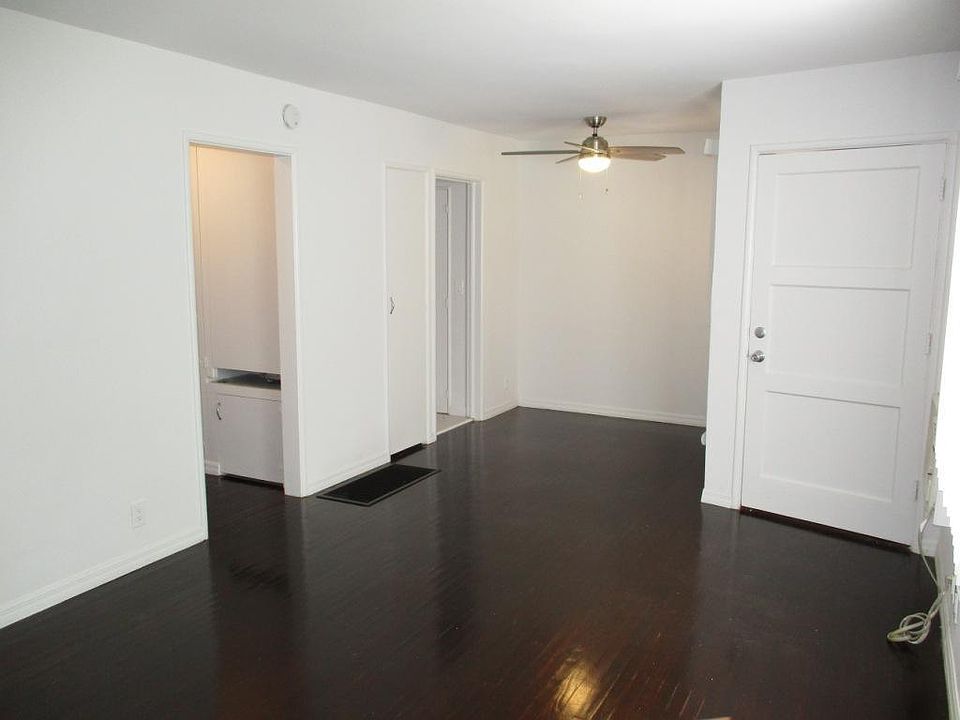 1st image of 1240 S Marengo Ave APT 3I