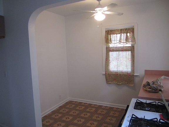 4th image of 15012 Columbine Ave