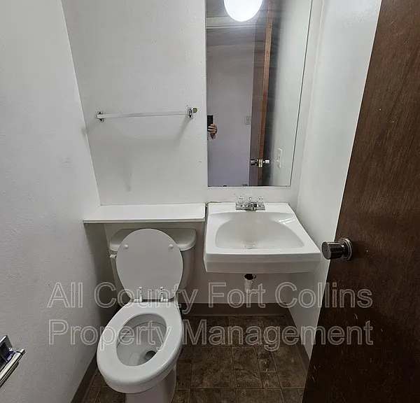 1142 26th Ave #B — Photo 3