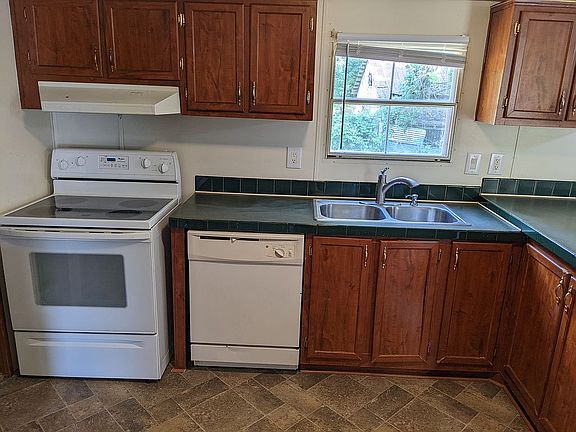 2nd image of 4005 Jones Street Ext