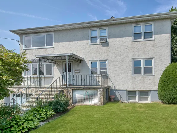 28 Beechwood Ave, West Harrison, NY 10604