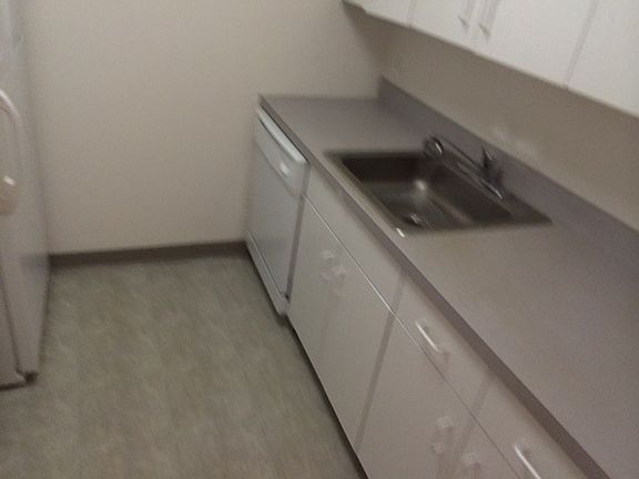 4th image of 7505 113th St APT 4C