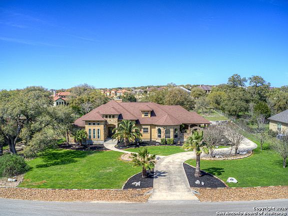 3rd image of 620 Cross Oak
