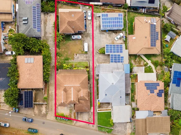 927 Lolena St, Honolulu, HI 96817