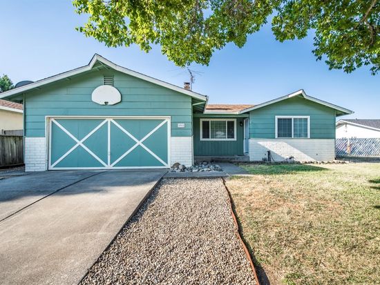 80 Clear Creek Rd Napa Ca 94558 Zillow Inexpensive Home Decor Home Bedroom Design