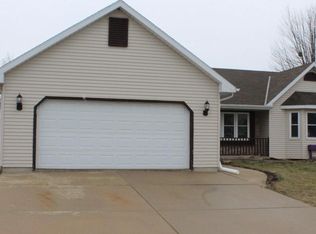 5128 25th St, Kenosha, WI 53144