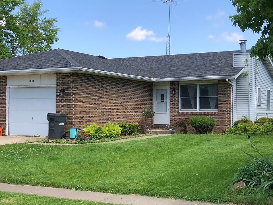 1st image of 1038 W Dresden Dr