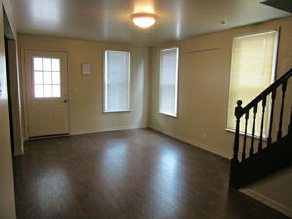 Front foyer (view from kitchen)