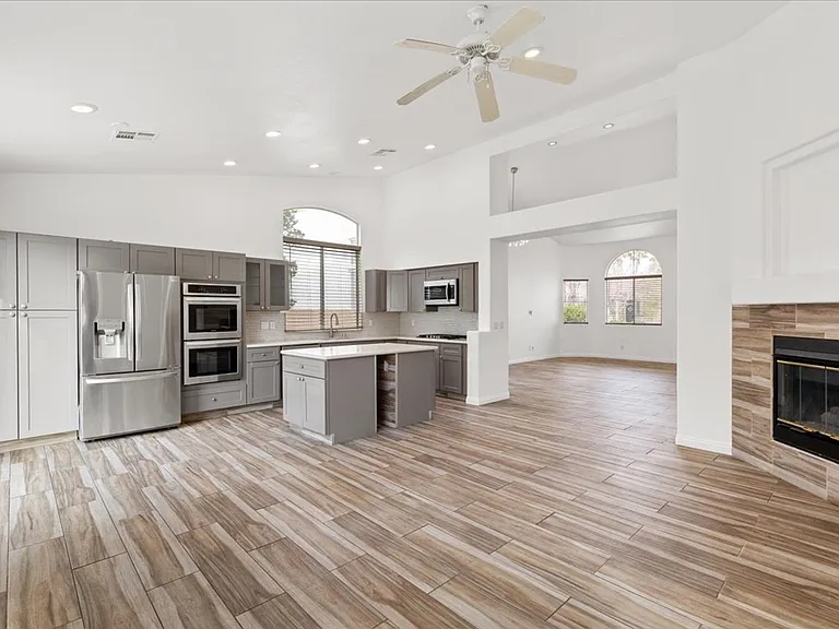 9705 Park Brook Ave — Photo 12
