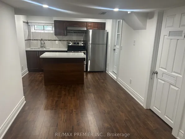 4057 Taffey Cres, Mississauga, ON L5L 2A6