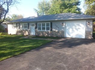 350 Greenwood Rd, Glenview, IL 60025