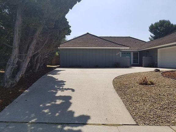 2nd image of 1442 N Calle La Cumbre