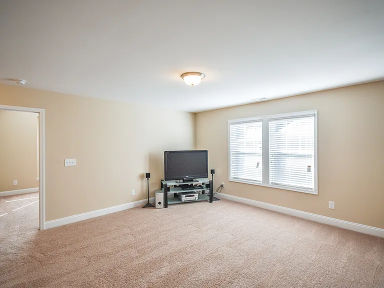 67 Timber Skip Dr — Photo 36