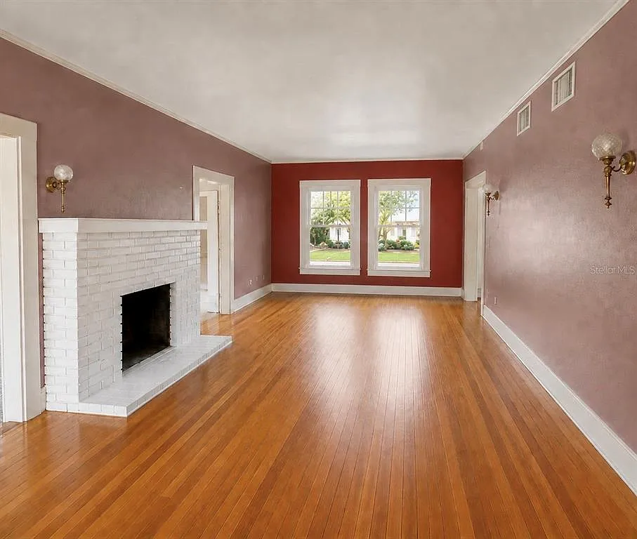 3 bed, 1.5 bath, 1890 sqft, $4,800 — Photo 2