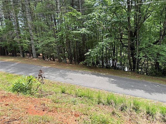 4th image of LOT 33 Jonathan Dr Lot 33