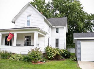 408 4th St SW, State Center, IA 50247