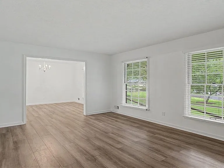 2985 Fredrick Dr — Photo 10