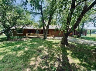 10622 W Farmington Rd, Hanna City, IL 61536