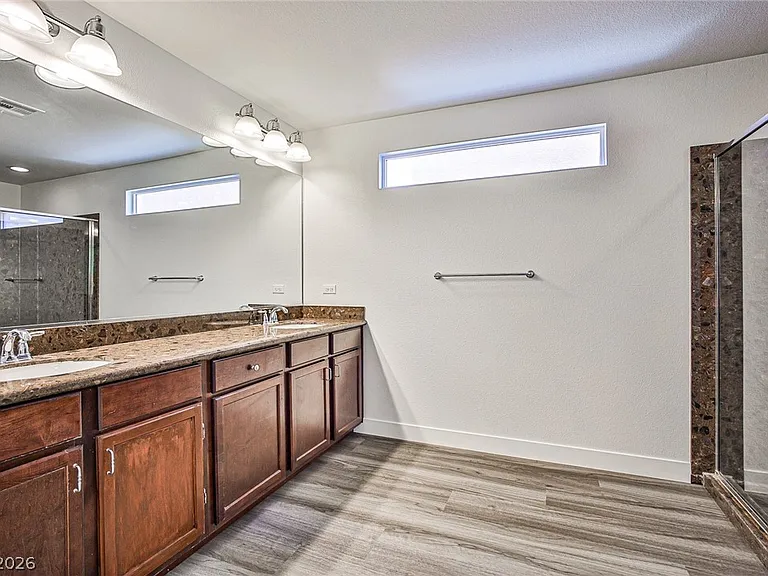 6744 Philharmonic Ave — Photo 13