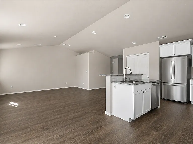 627 Marysville Way — Photo 15