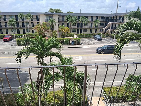 2nd image of 6200 W Flagler St APT 305