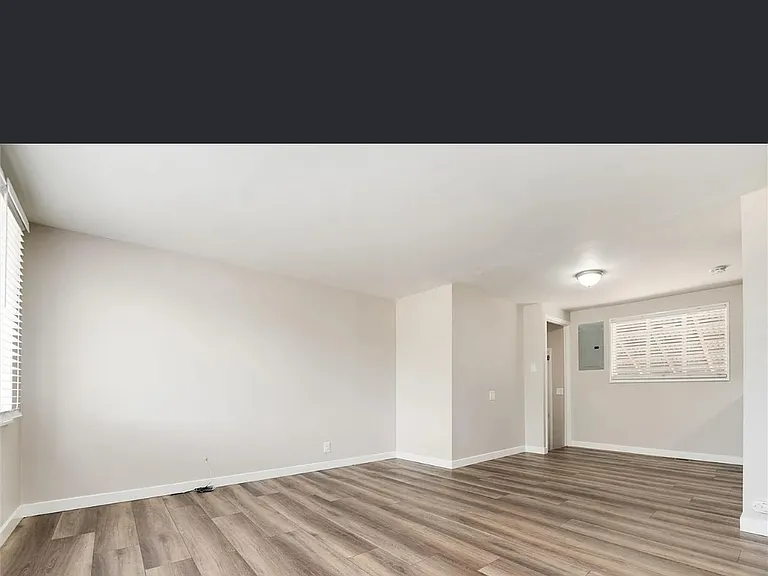 1120 W Oxford Ave — Photo 20