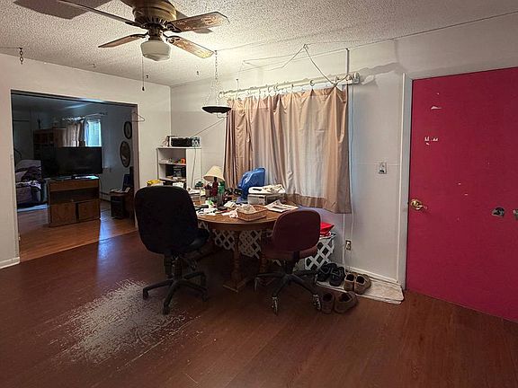 4th image of 726 S Pine St