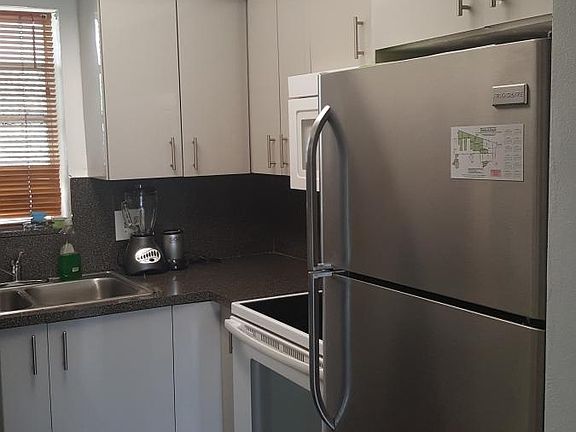 4th image of 4165 SW 67th Ave APT 210