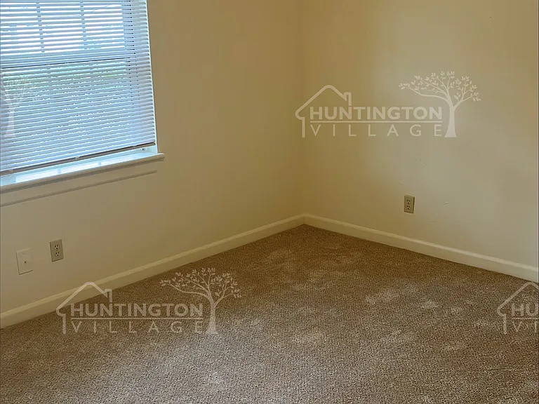 618 Randolph Ave — Photo 6