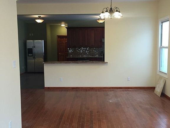 3rd image of 923 82nd St #2