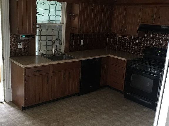 5th image of 59 Westside Ave