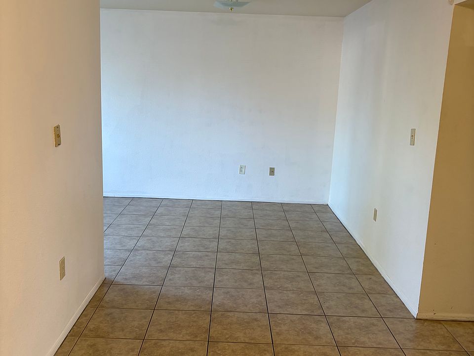 Living room, viewed from dining room