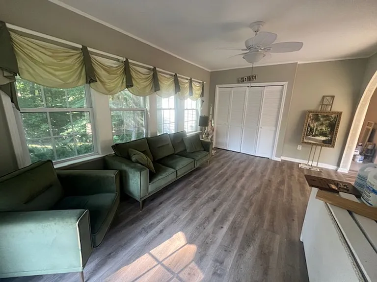 115 Reese Rd — Photo 2