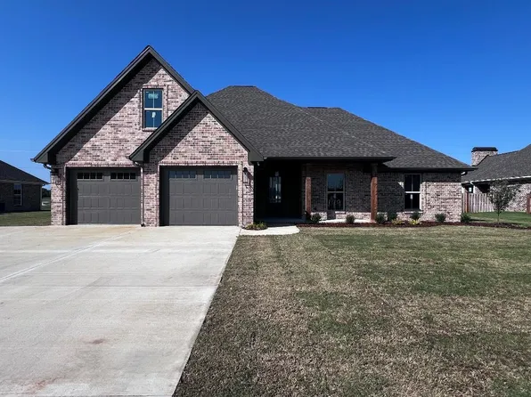 199 Wynchase Dr E, Muscle Shoals, AL 35661